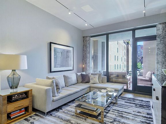 2nd image of 90 Lexington Ave APT 6A