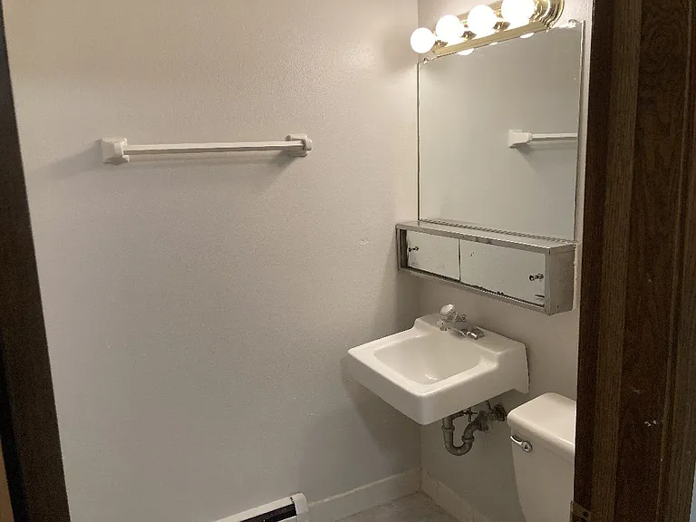 209 Williamsburg Dr #3 — Photo 7