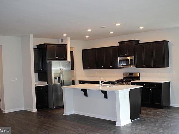 4th image of 14 Port View Dr