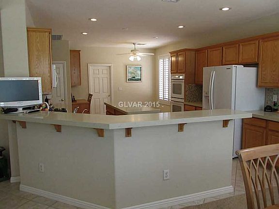 3rd image of 10220 Riva De Destino Ave