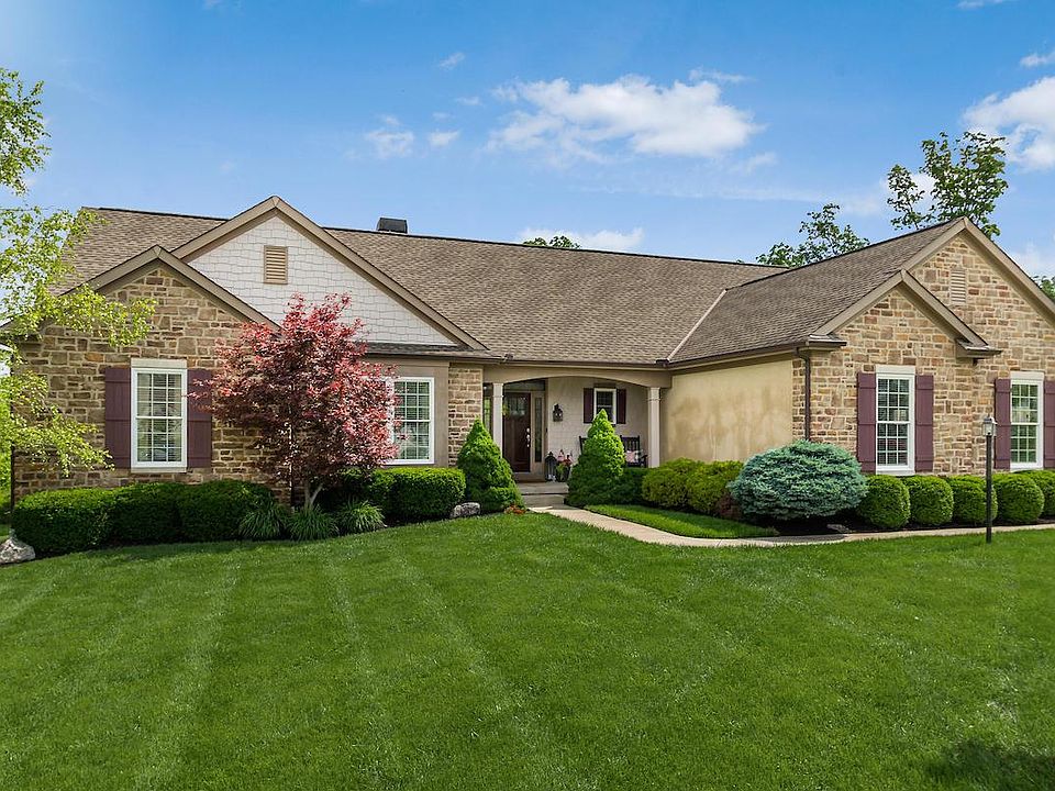 1st image of 840 Royal Oak Dr