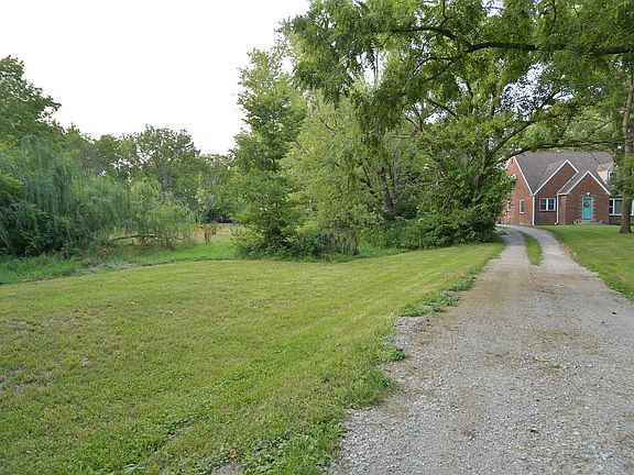3rd image of 4158 E Us Highway 136