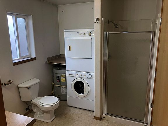 5th image of 716 SE Davis St #724
