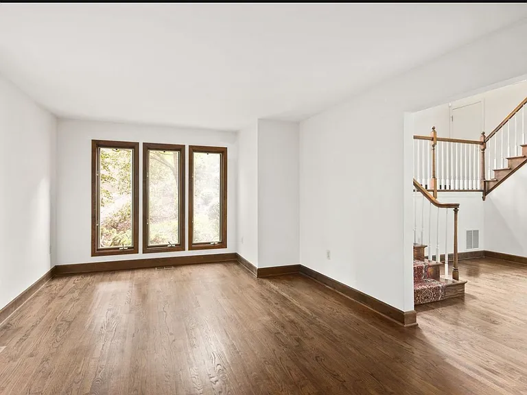 4106 Faith Ct — Photo 2