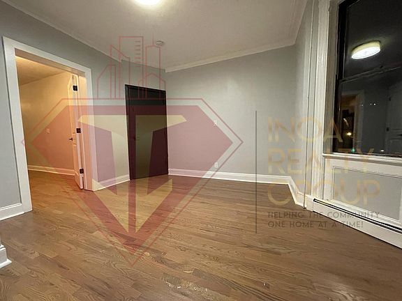 Bedroom 1 (4/4)