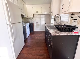 1001 Dean Dr, Waycross, GA 31501