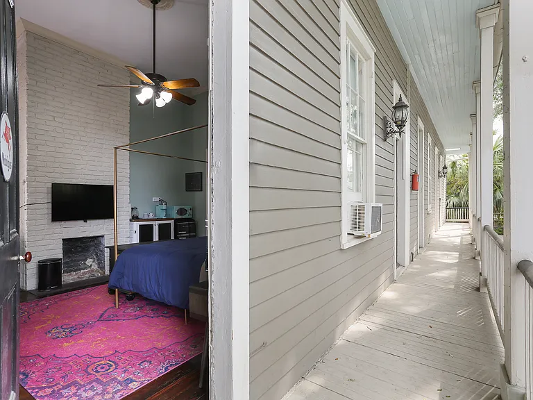 1124 Jackson Ave #4 — Photo 6