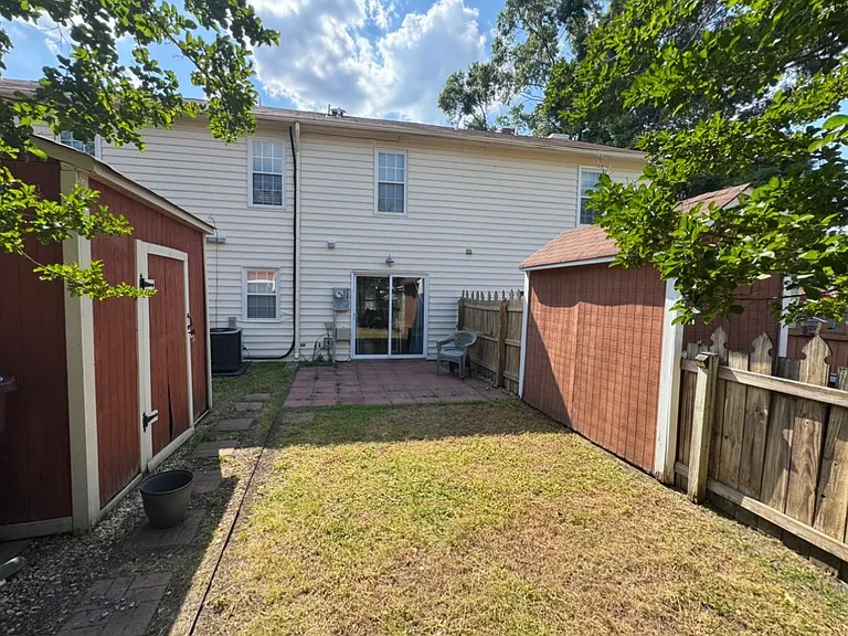929 Still Harbor Cir — Photo 11