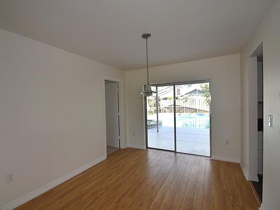 4th image of 3631 Kingston Blvd