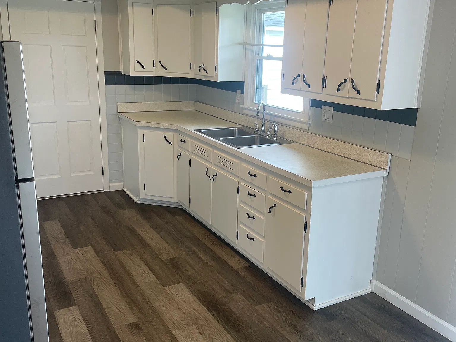 510 Park Dr — Photo 4