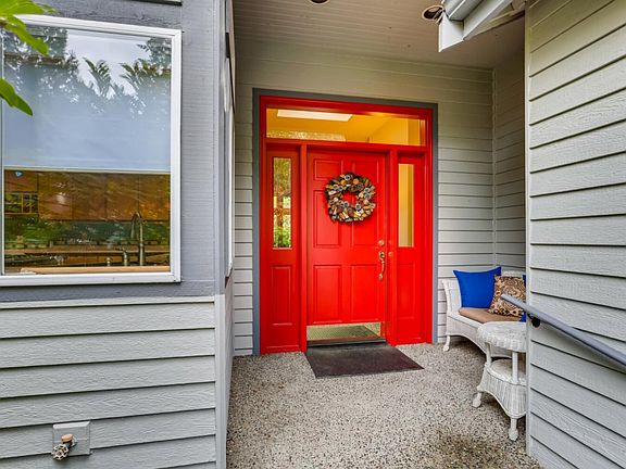 3rd image of 21832 NE 30th Pl