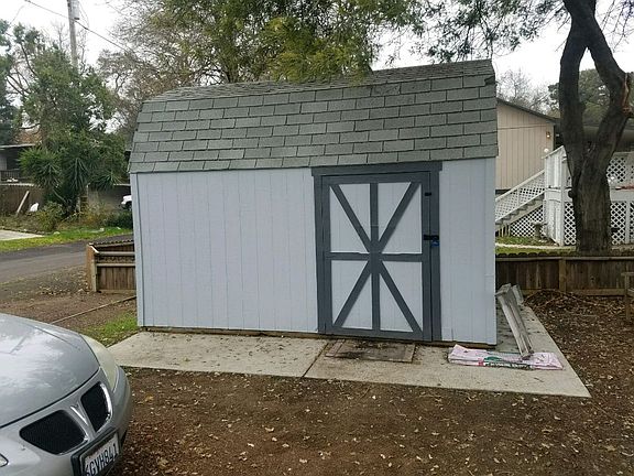 5th image of 1097 E Willow Ave