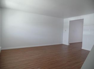 512 Sherwood Cir, Youngwood, PA 15697