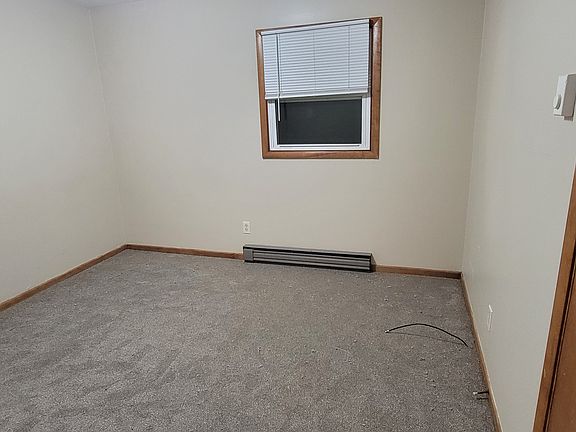 2nd image of 3374 Stein Blvd
