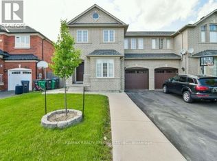 22 Streamside Ln, Brampton, ON L6R 2A9