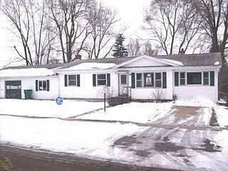 204 Addison Dr photo 1