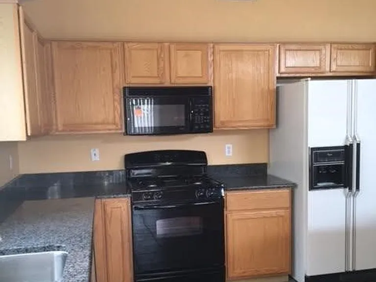 7078 W Hunnington Dr — Photo 3