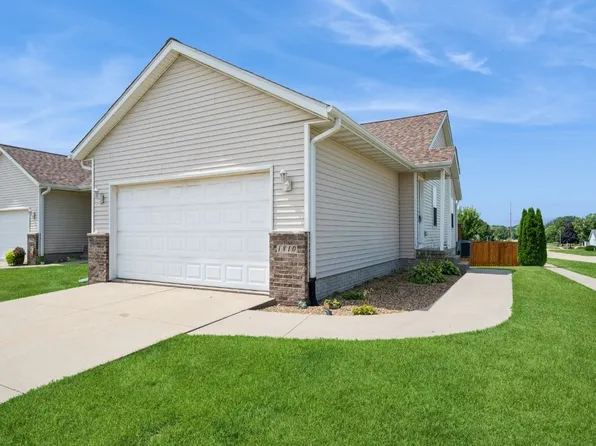 1810 50th St, Marion, IA 52302