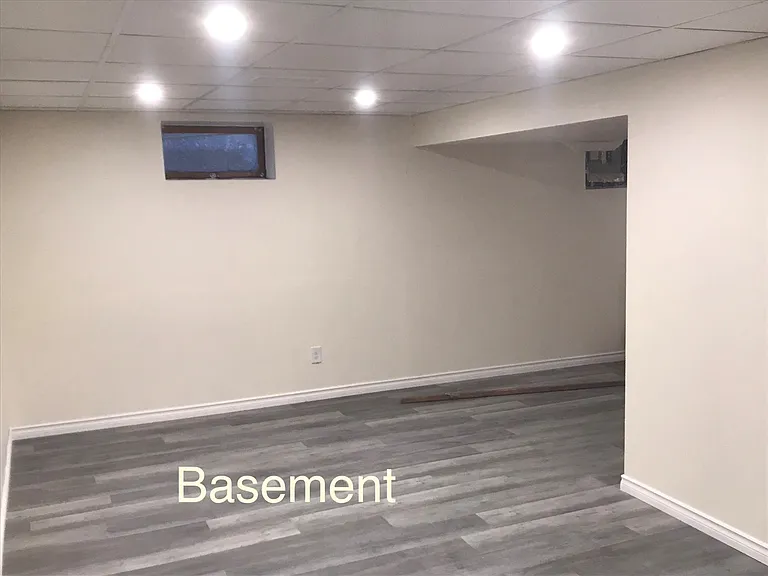 10 Kurt Ave — Photo 7