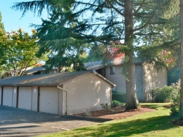 VALLEY WOODS, 20125 SW Tualatin Valley Hwy Unit 12, Aloha, OR 97003