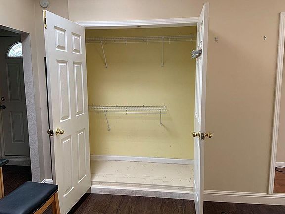 5th image of 460 Rosewood Ave #3