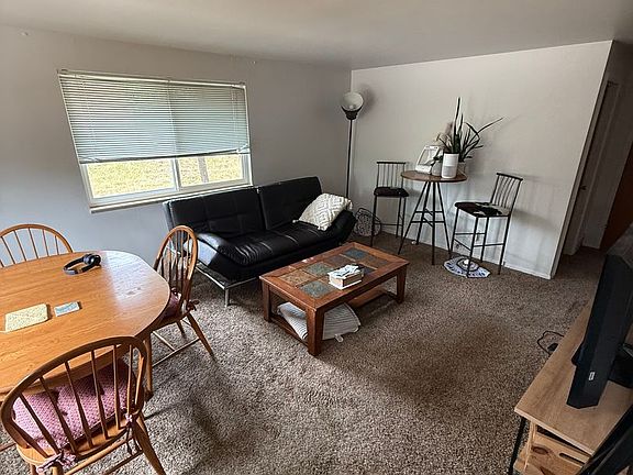 4th image of 2547 S Williams St #2545