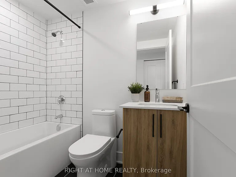 377 Winona Ave #607 — Photo 4