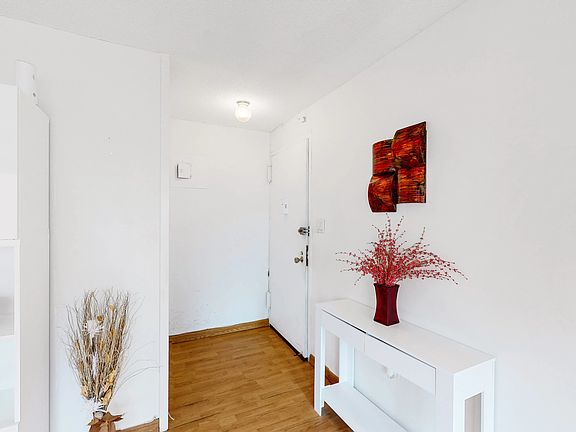 5th image of 100 Beekman St APT 21G
