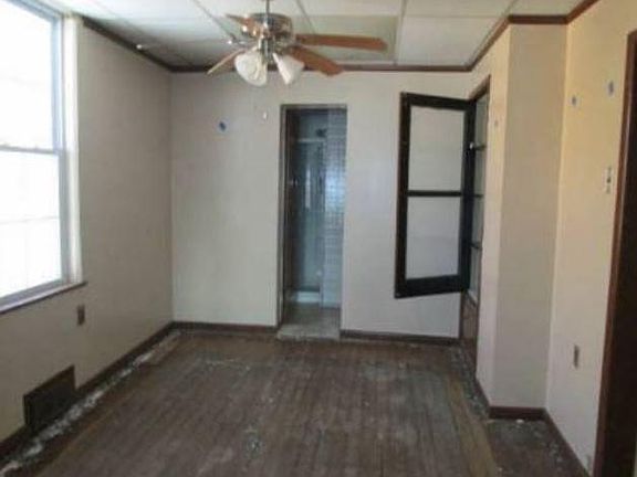 4th image of 318 Glenwood Dr