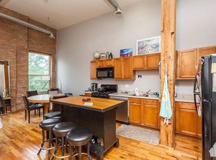 1822 S Bishop St APT 302, Chicago, IL 60608