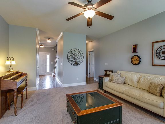 5th image of 515 Agate Dr