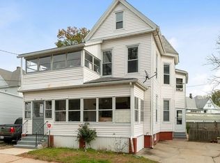 30-32 Charles St, Holyoke, MA 01040