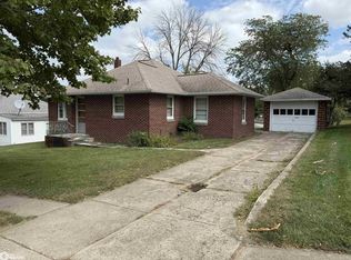 415 3rd Ave, Dedham, IA 51440