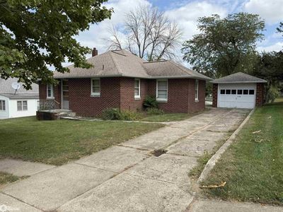 415 3rd Ave, Dedham, IA, 51440