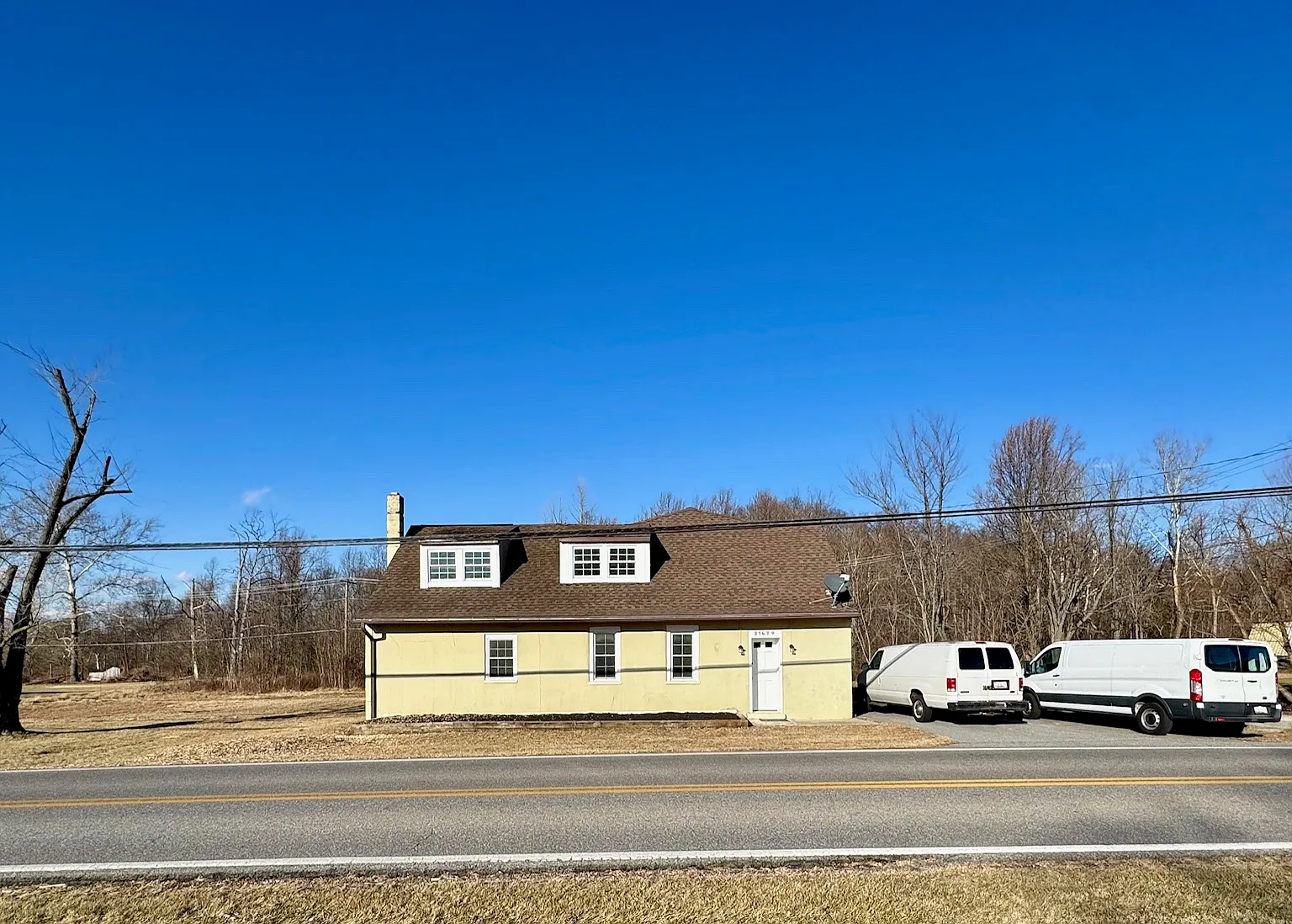 4 bed, 2.5 bath, 2188 sqft, $1,900 — Photo 2