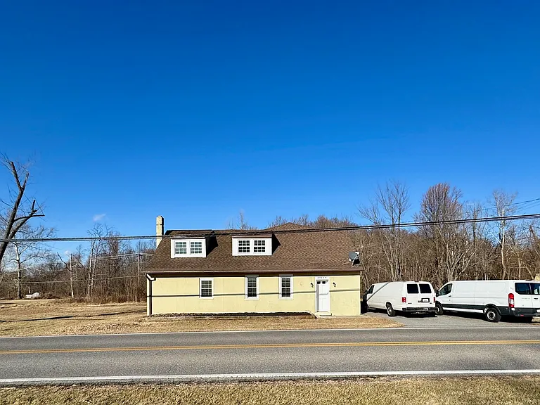 21624 Mount Aetna Rd — Photo 2