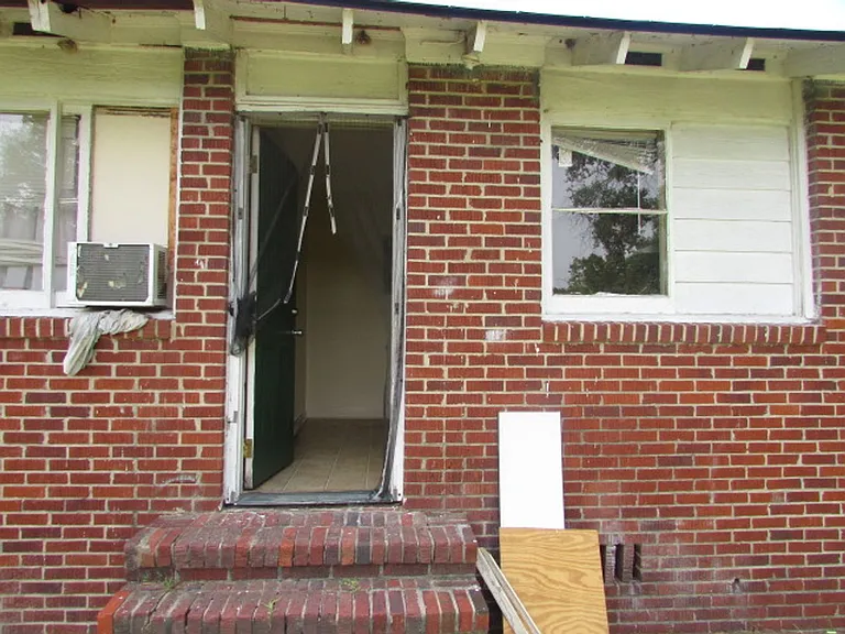 121 Dixie Dr — Photo 8