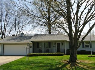 573 Janet Dr, Canfield, OH