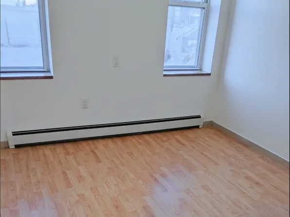 3903 Seventh Avenue image 12 of 29