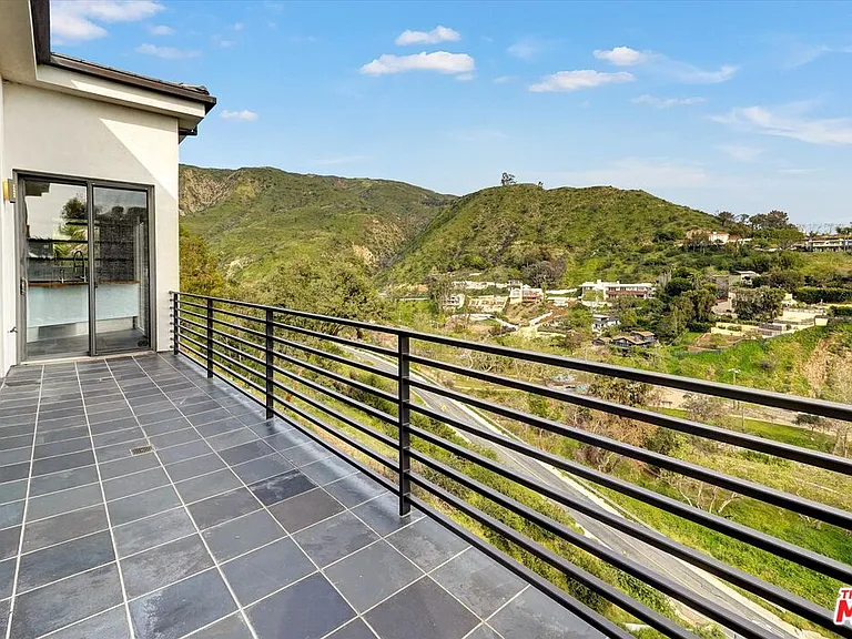 3850 Rambla Orienta — Photo 13