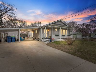 300 Deens Ln, Bay City, MI, 48706