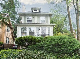 71 Hudson Park Rd, New Rochelle, NY 10805