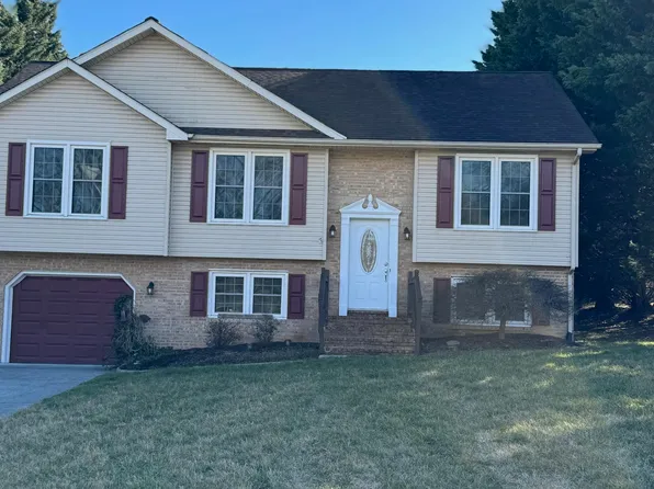 1410 N Mill Rd, Salem, VA 24153