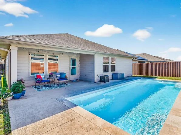 7826 S Bullrider Dr, Corpus Christi, TX 78414