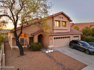 7975 N Higgins Feather Dr, Tucson, AZ 85743