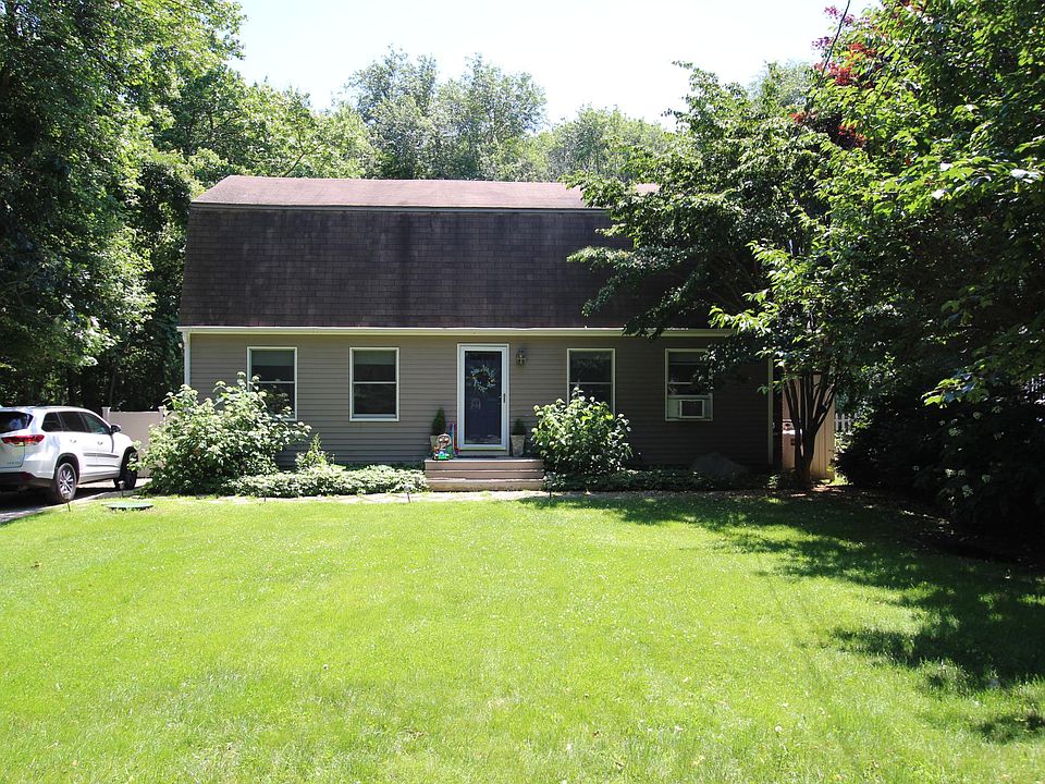 Welcome to 15 Dory St!