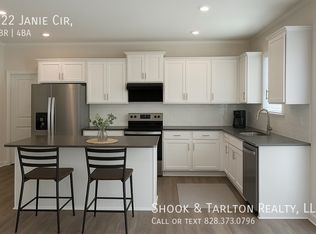 422 Janie Cir, Newton, NC 28658