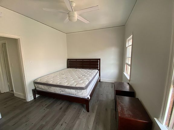 3rd image of 630 S Cochran Ave #11