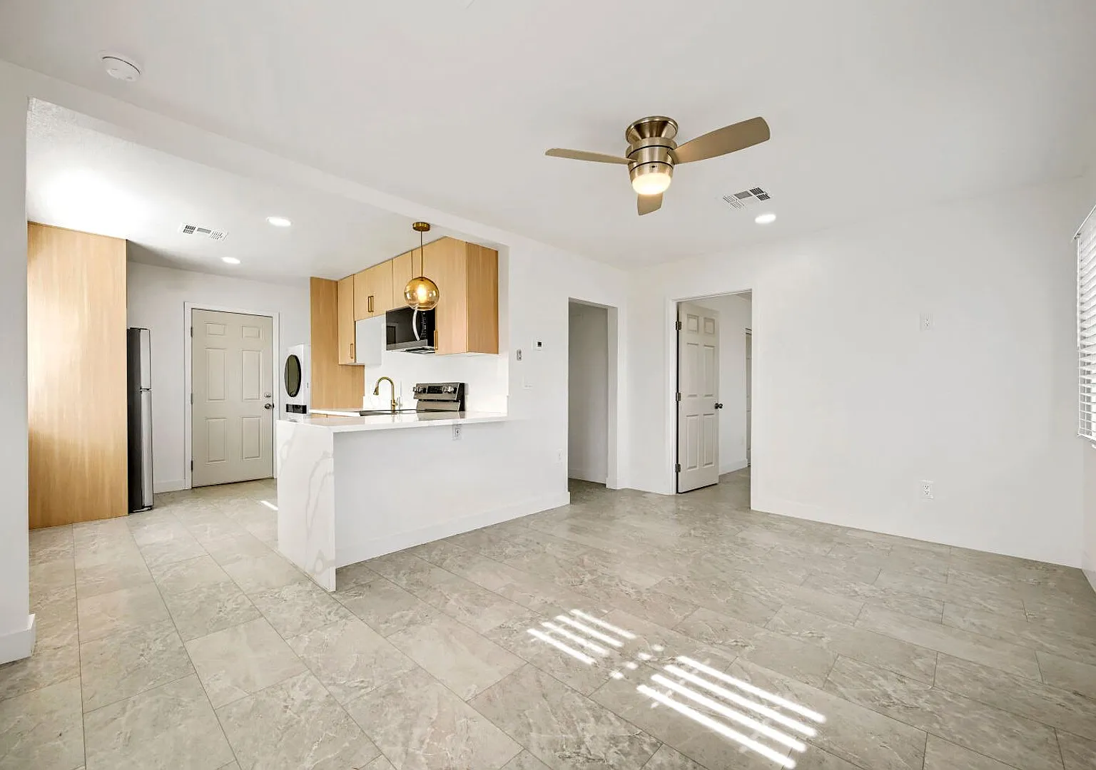 Bright & Beautiful 1-Bedroom | Water, Trash & Sewer Included! — Photo 4