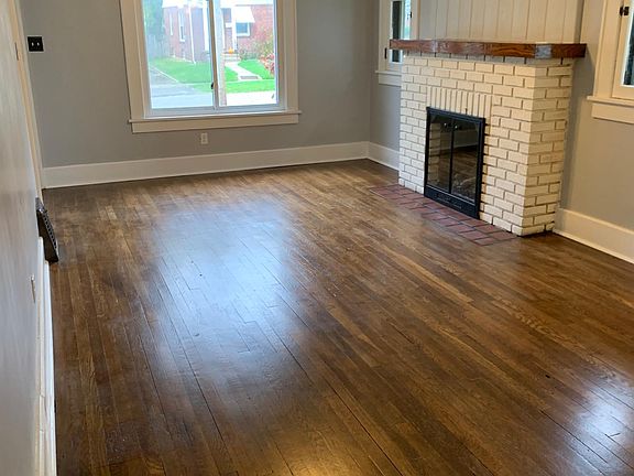 5th image of 2140 7th St